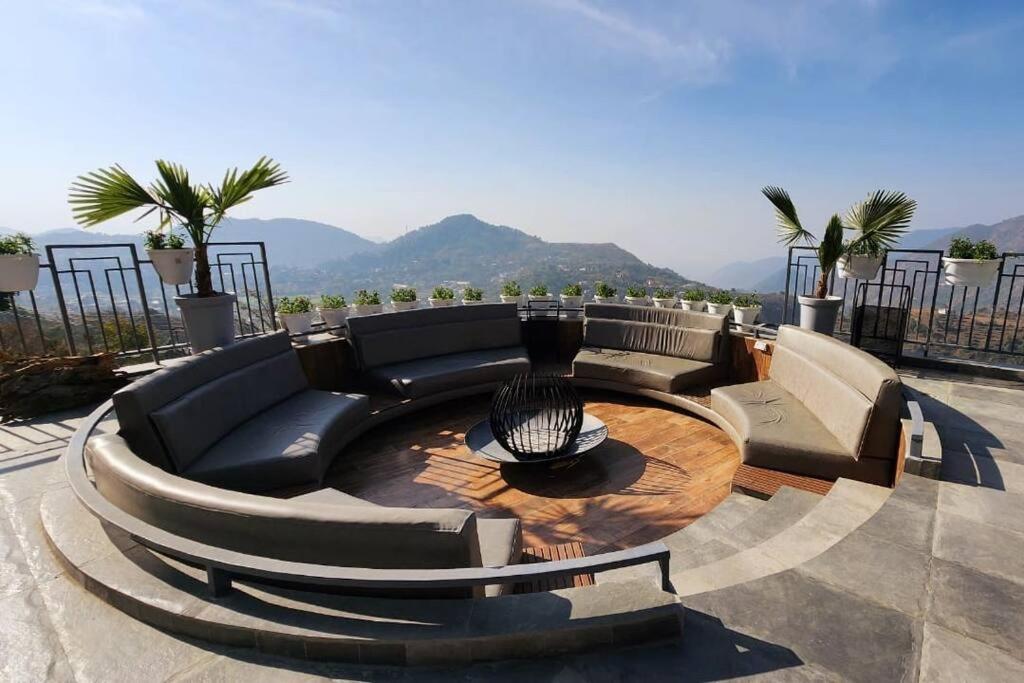 Whispering Pines Villa Bhimtal Exterior photo