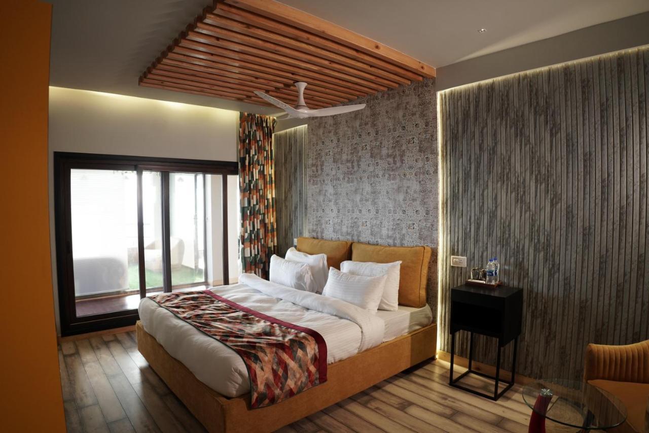 Whispering Pines Villa Bhimtal Exterior photo
