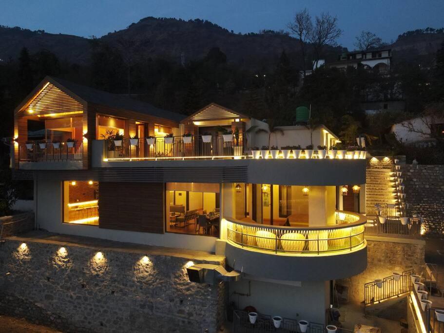 Whispering Pines Villa Bhimtal Exterior photo